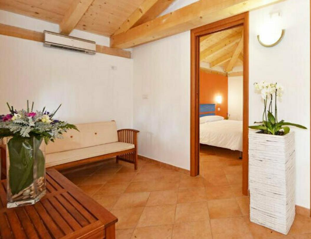 camping-isarenas it bungalow-acacia 010